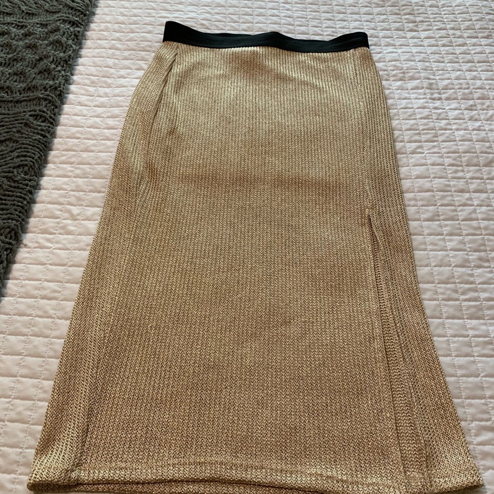 Freeloader gold sheet skirt